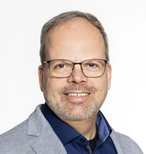 Dr. Jan Priess