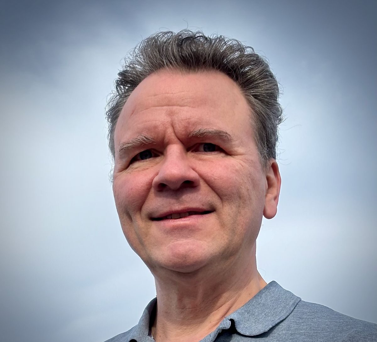 Dr. Michael Riediker